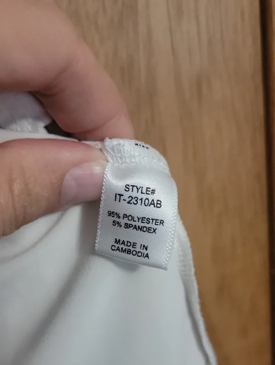 Zenana Outfitters Sleeveless Pleated Shell Top in Light Cream - Picture 3 of 5